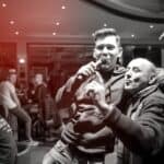 Gostje uživajo na Karaoke Party-ju v Elipsa Caffe 8
