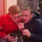 Gostje uživajo na Karaoke Party-ju v Elipsa Caffe 2